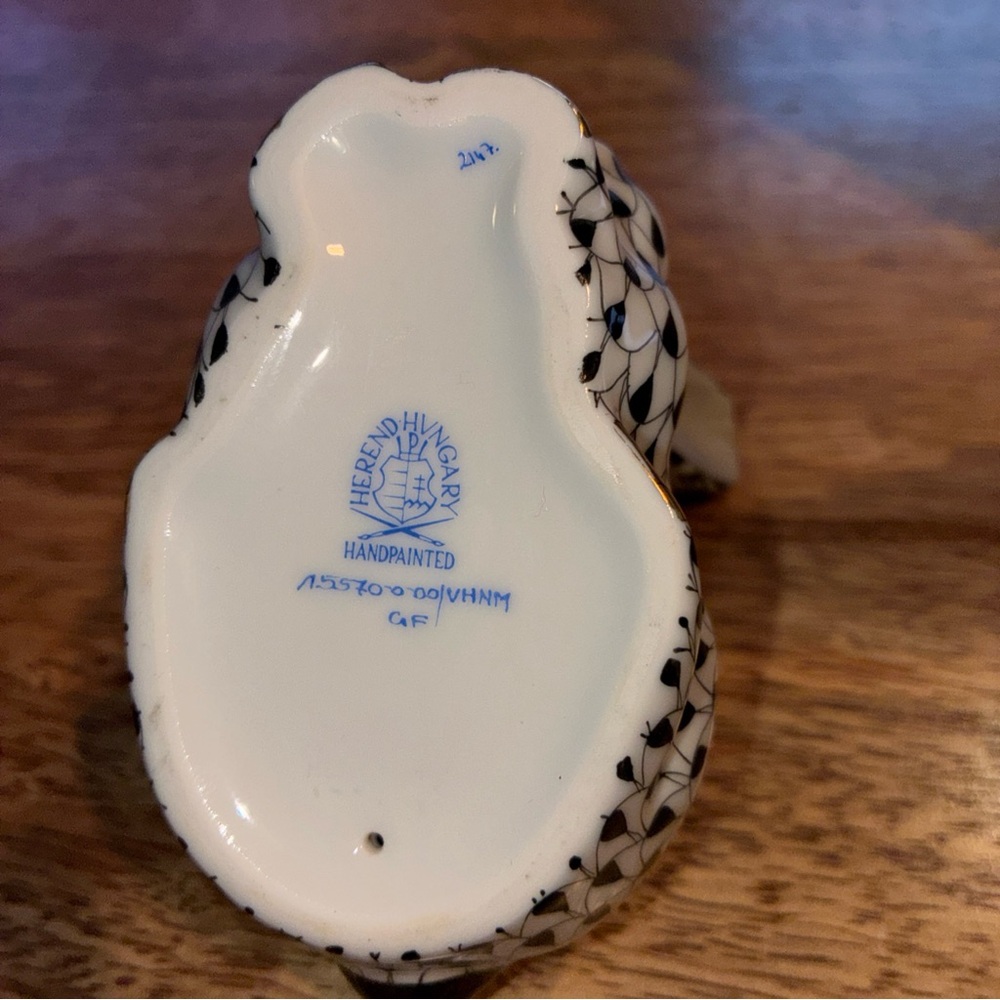 Herend bunny rabbit black 15570 - Picture 6 of 6